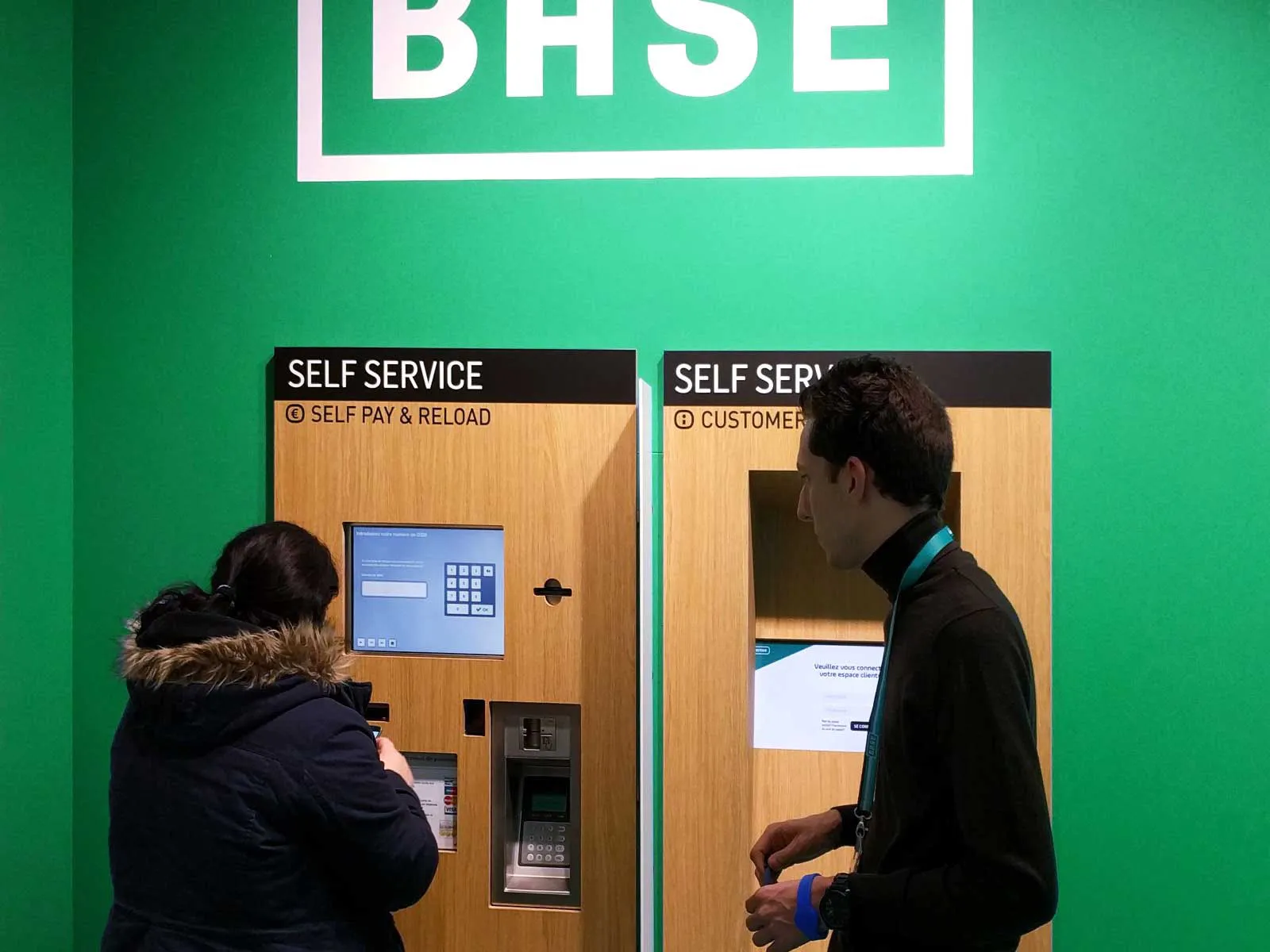 self service kiosk payment terminal keyboard in bank