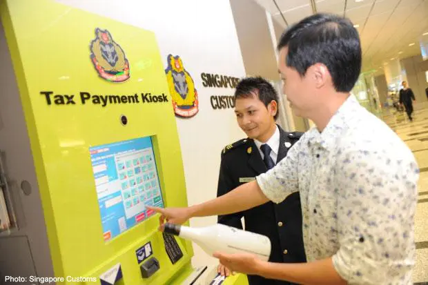 dual screen bill payment kiosk acceptor in bank