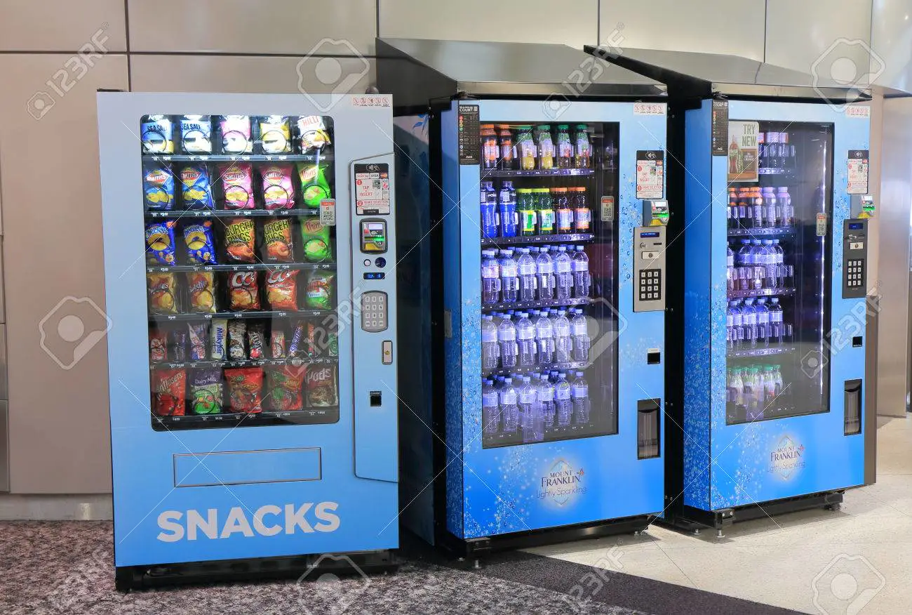 design snack vending machine with barcode scanner for airport